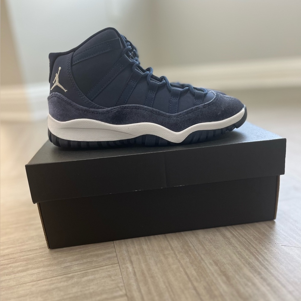 Retro 11
